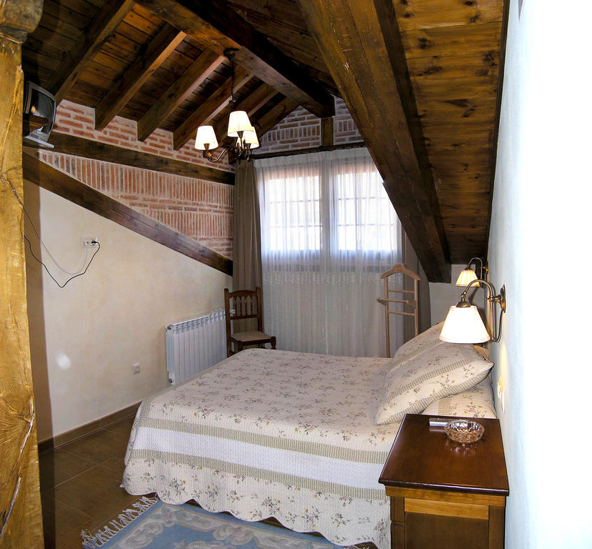 Hotel Casa Paulino Corrales De Buelna Pokój zdjęcie